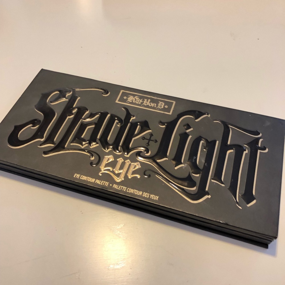Kat Von D Shade Light Palette